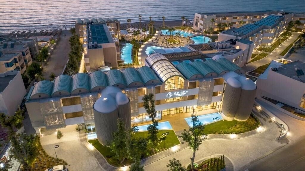 Hotel Amira Beach Resort & Spa 5*