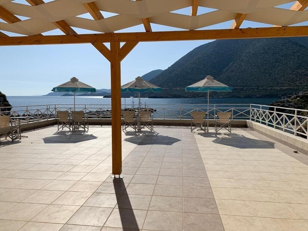 Hotel Sea View Studios 2*