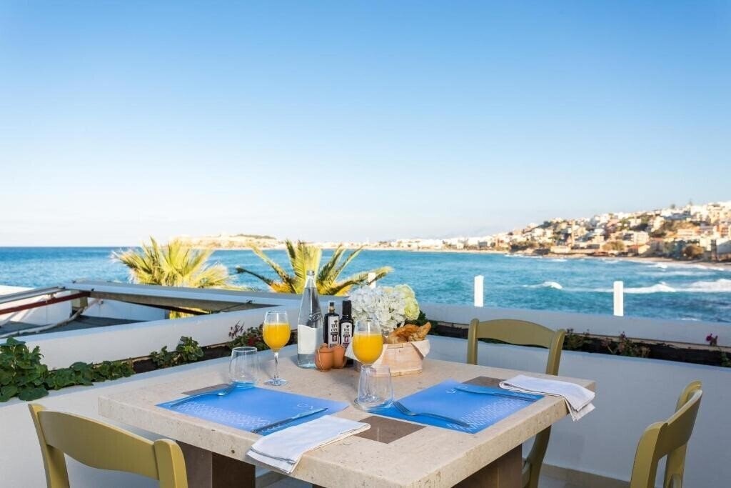 Zdjęcie Cavo Seaside Luxury Suites 4*