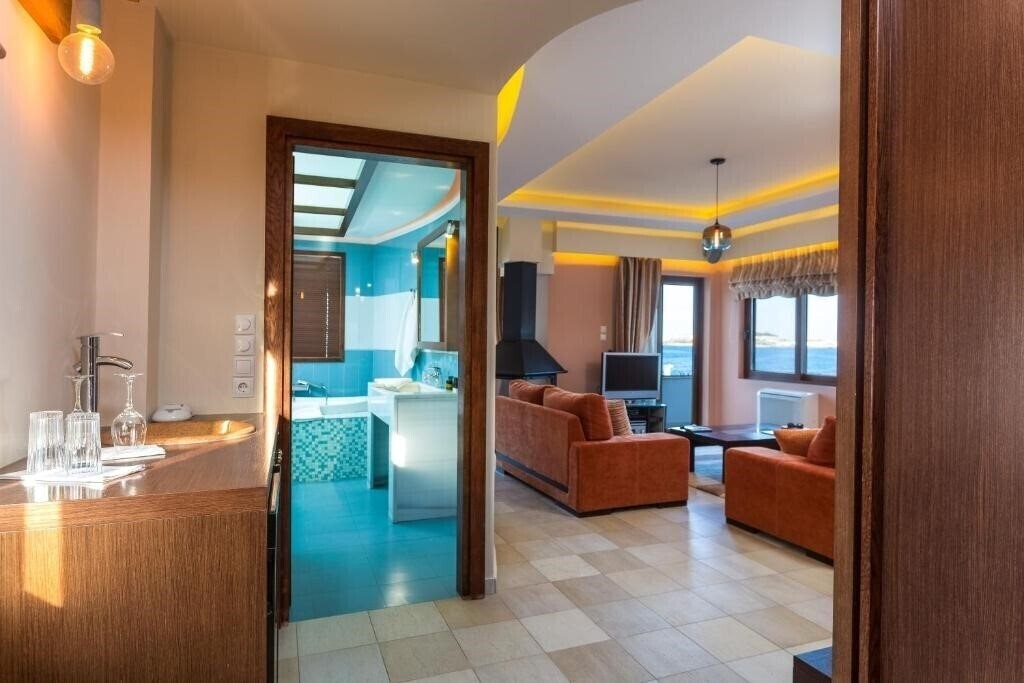 Zdjęcie Cavo Seaside Luxury Suites 4*