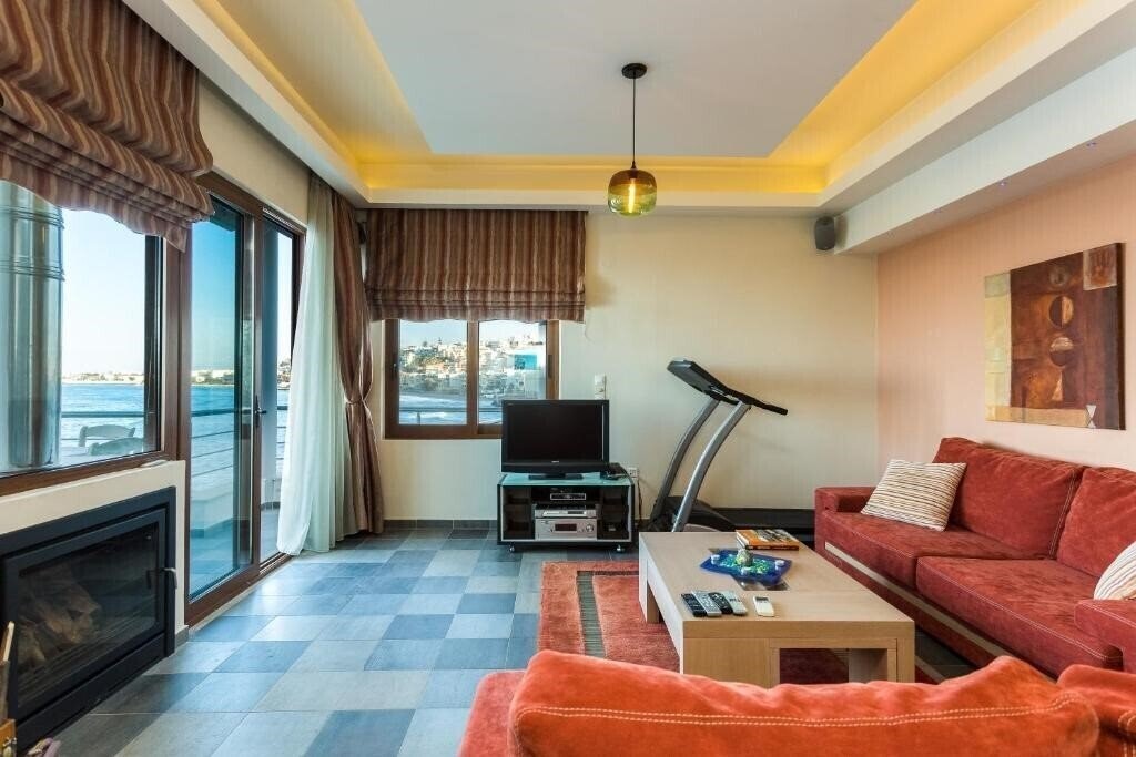 Zdjęcie Cavo Seaside Luxury Suites 4*