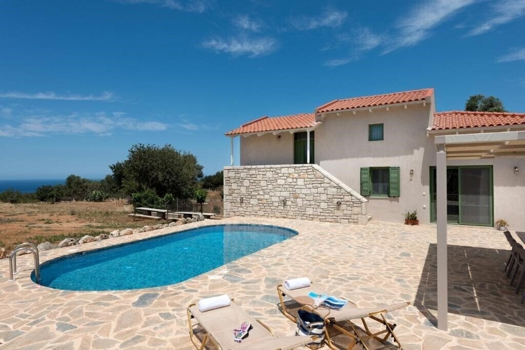 Zdjęcie Villa Rhadamanthus 3*