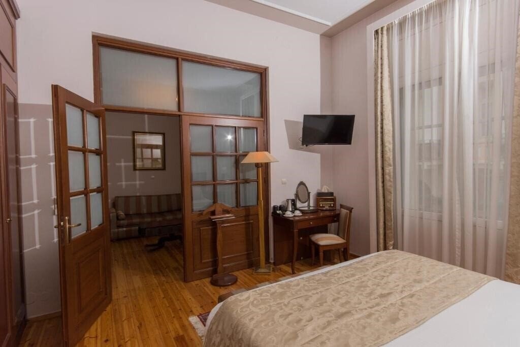 Hotel Capsis Bristol 4*