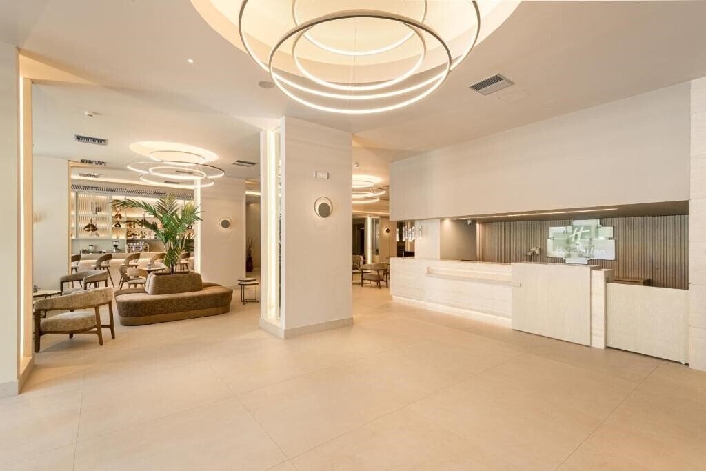 Картинка Holiday Inn Thessaloniki 5*