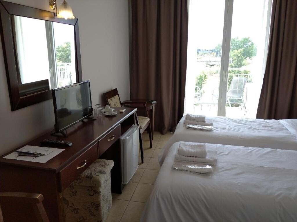 Zdjęcie City Gate Hotel 3*