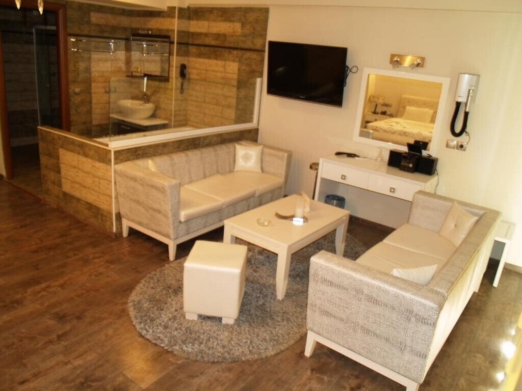 Zdjęcie Kornilios Palace Thessaloniki 4*