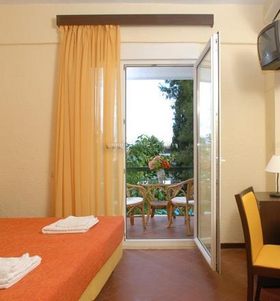 Zdjęcie Feakio Hotel 3*