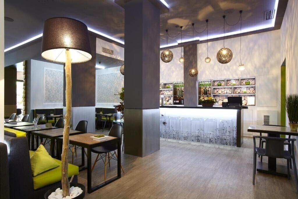 Фото City Hotel 4*