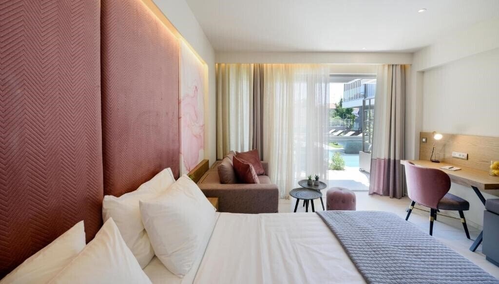 Zdjęcia Serenity Suites 4*