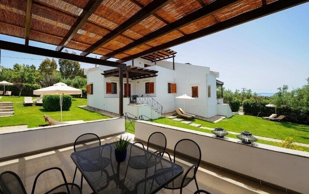 Фотографія Trikorfo Beach 3*