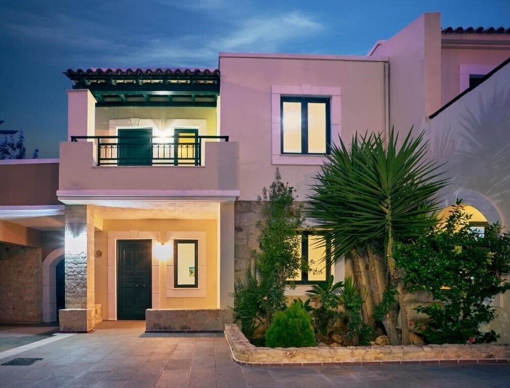 Картинка Dionysos Apartments & Studios 4*