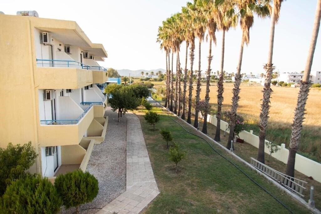 Готель Oasis Tigaki 3*