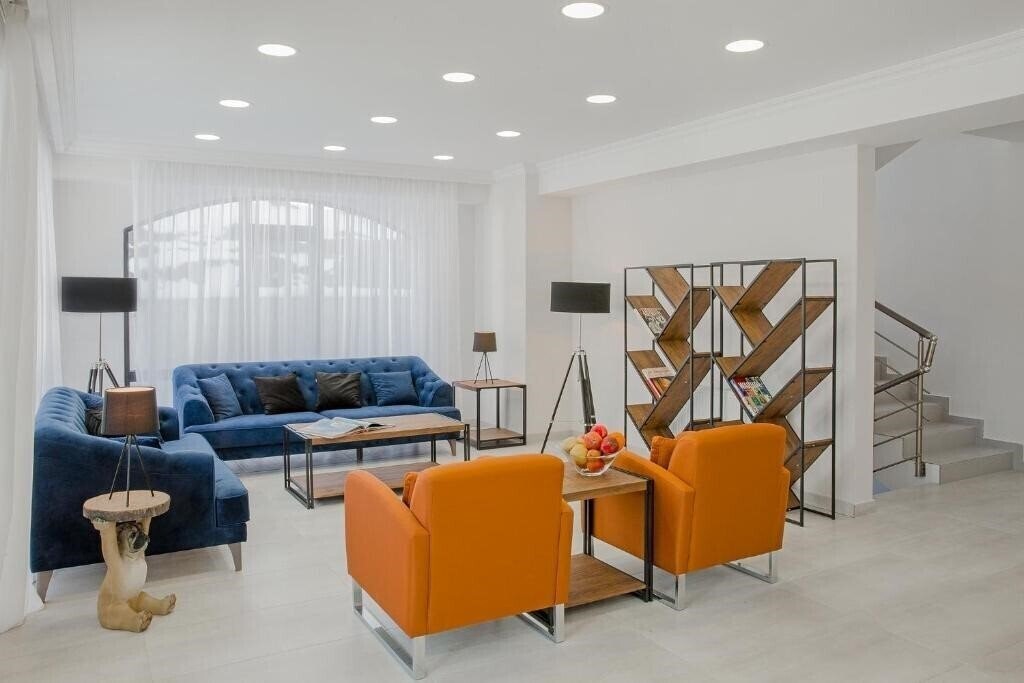 Hotel Kokhta Plaza 4*