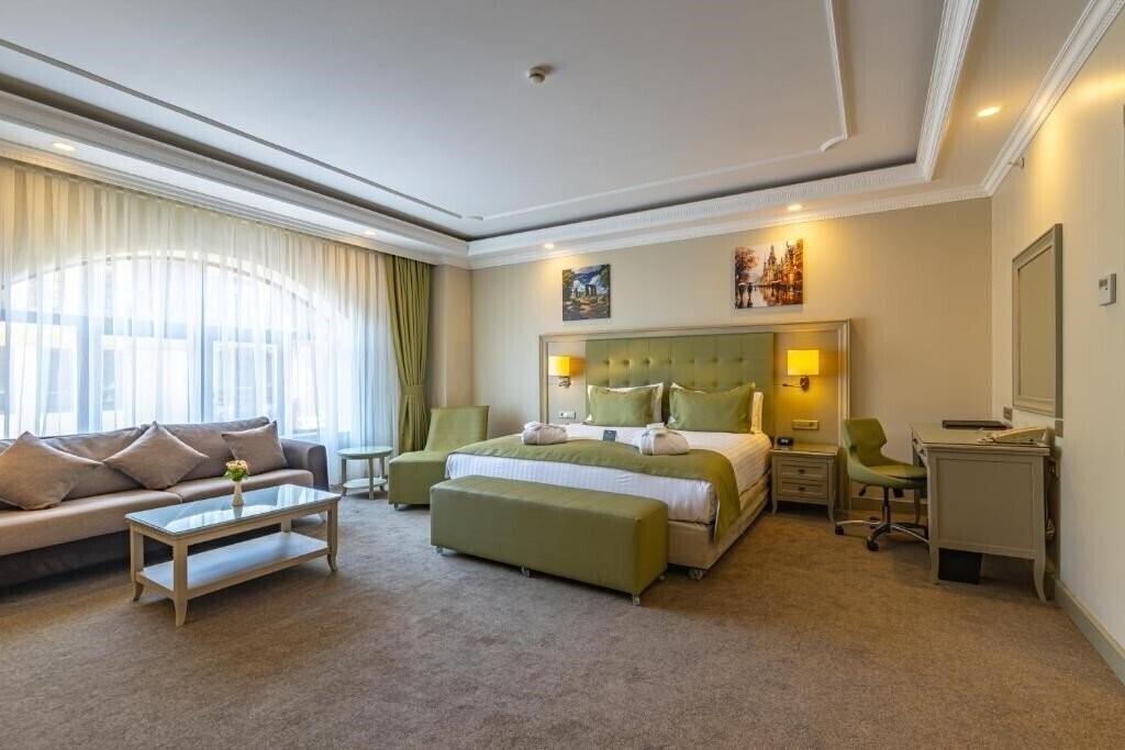 Зображення Hotel London 1889 (ex. Divan Suites) 5*