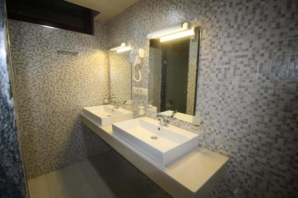 Готель Jeal 3*