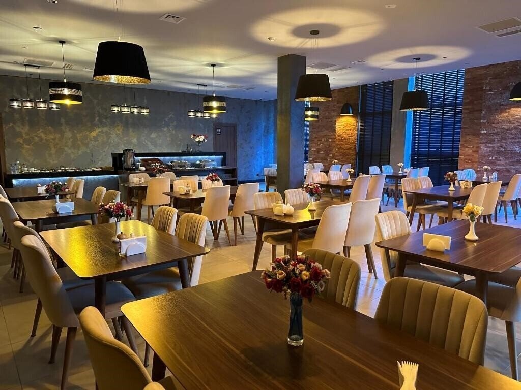 Фото Tsereteli Palace 4*