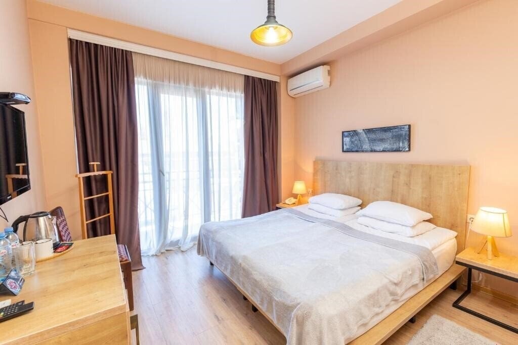Картинка Hotel 16 3*