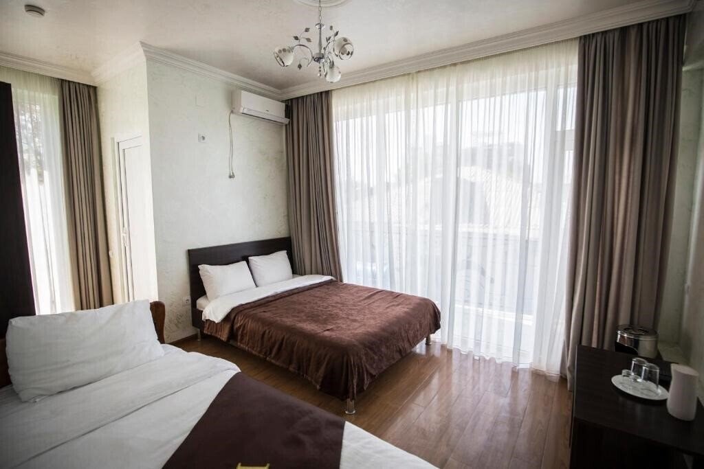 Zdjęcia Beach House Hotel Batumi... 4*