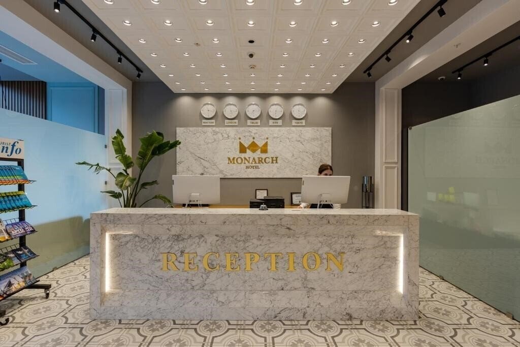 Изображение Hotel Monarch 4*