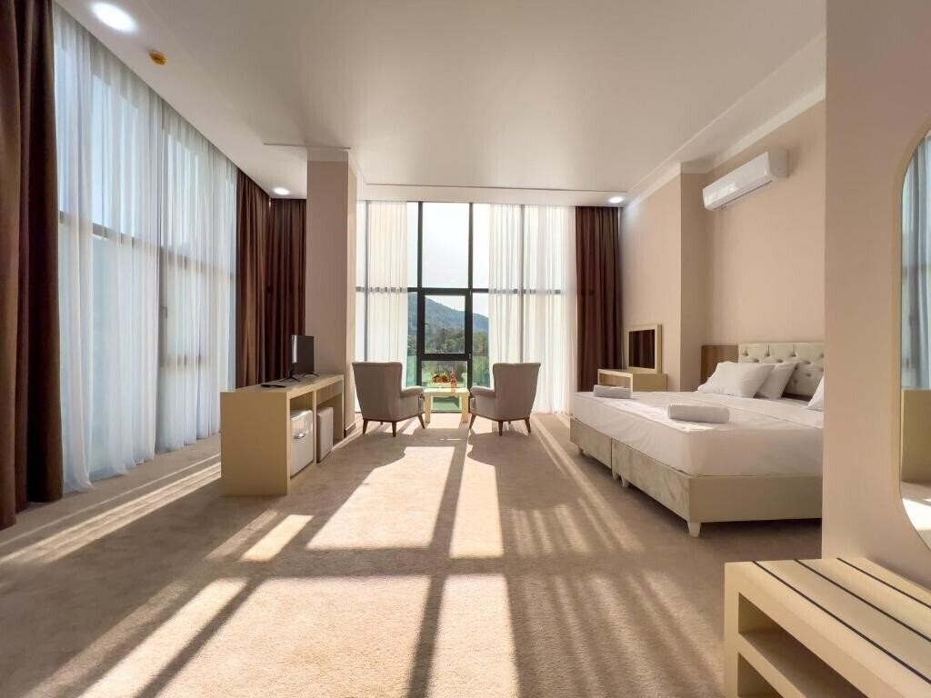 Фото Chateau Milisi 4*