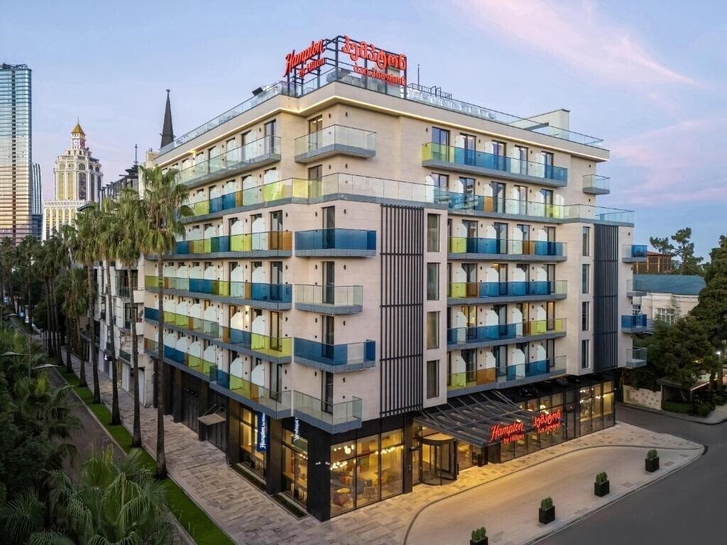 Отель Hampton by Hilton Batumi Center 4*