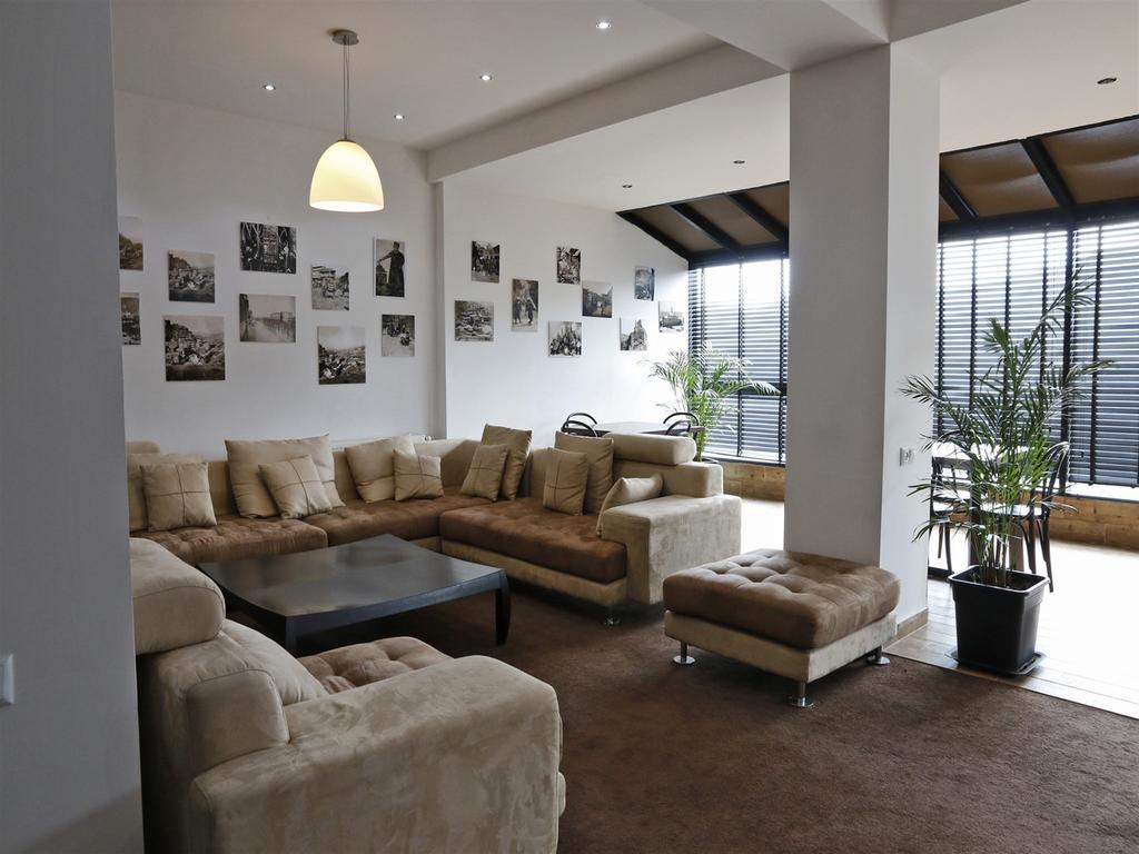 Отель Club-2100 4*