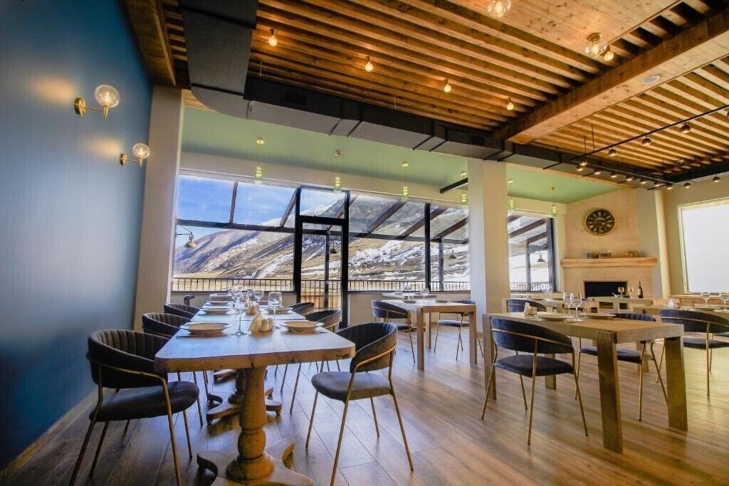 Obraz Suatis Resort Kazbegi 4*