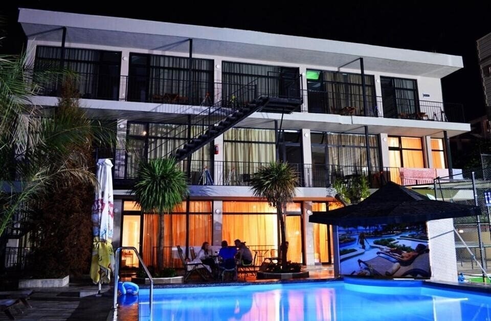 Готель Hotel Amigo Rustaveli 2*