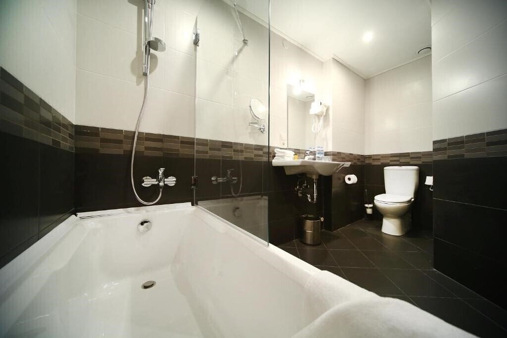 Zdjęcia Tskaltubo Plaza 4*