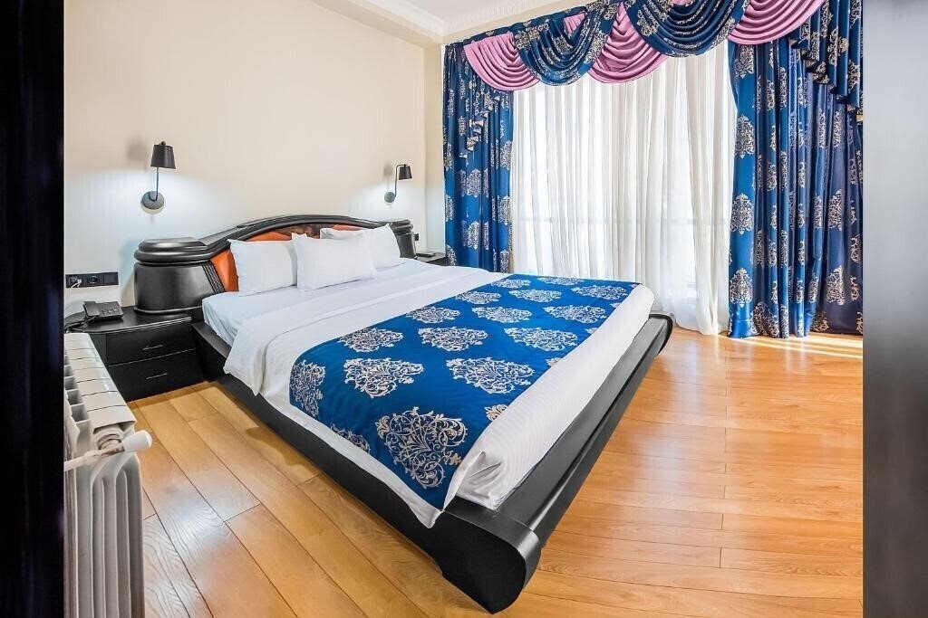 Zdjęcie Cron Palace 4*