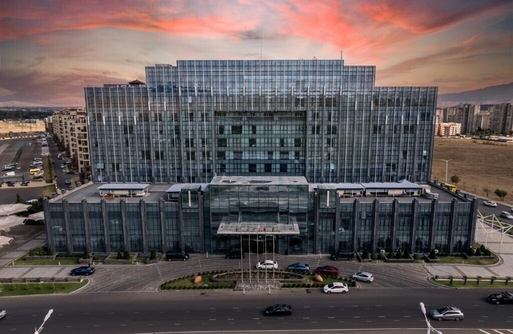 Hotel Hotels & Preference Hualing Tbilisi 5*