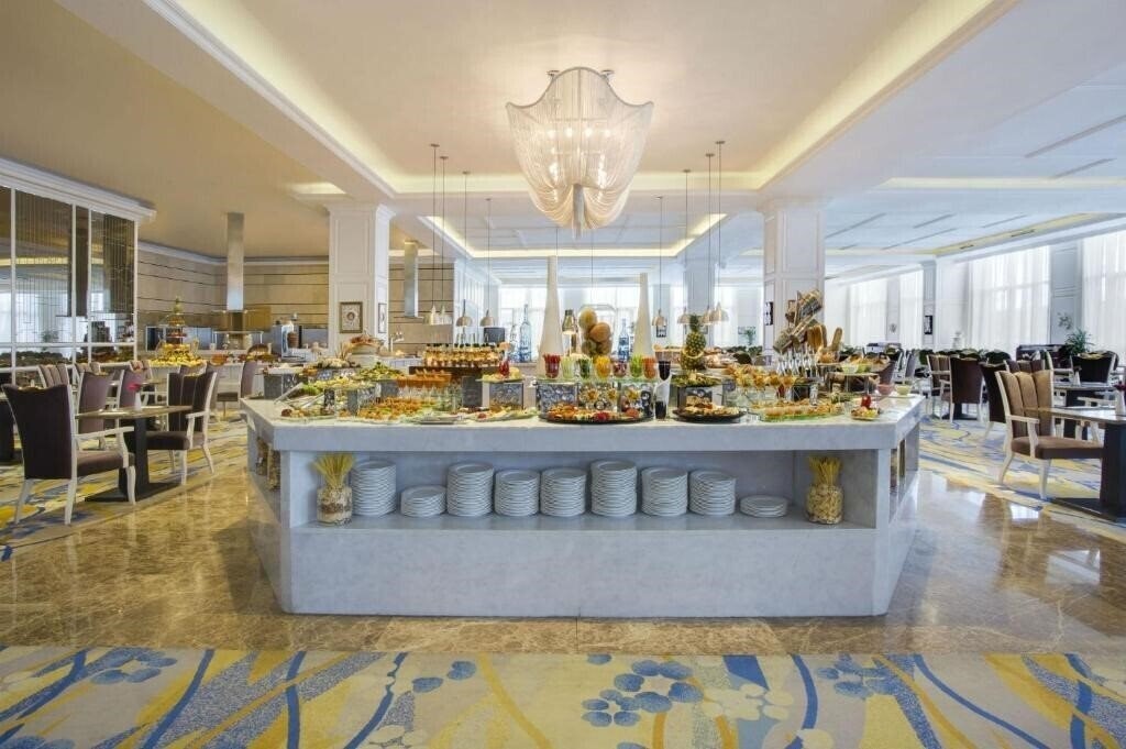 Zdjęcie Hotels & Preference Hualing Tbilisi 5*