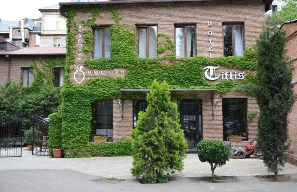 Готель Tiflis Hotel 3*