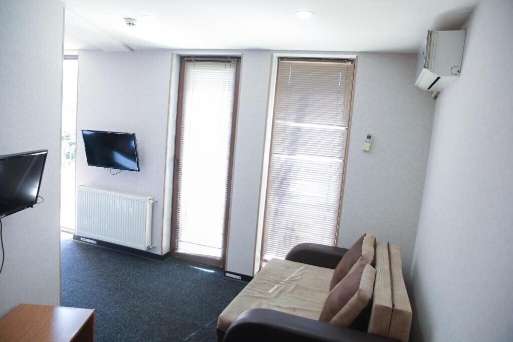 Картинка Voyager 3*