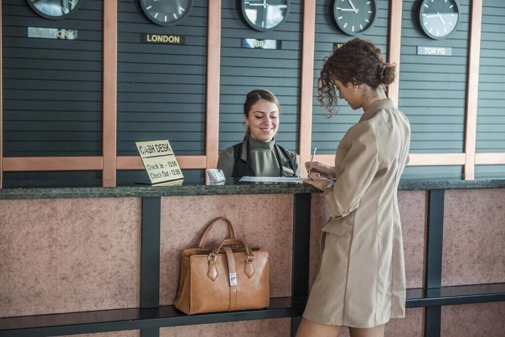 Zdjęcie Tbilisi Inn Hotel 4*