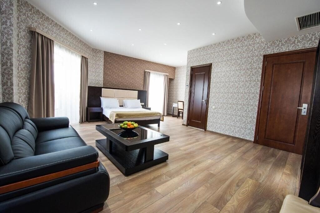 Obraz Tbilisi Inn Hotel 4*