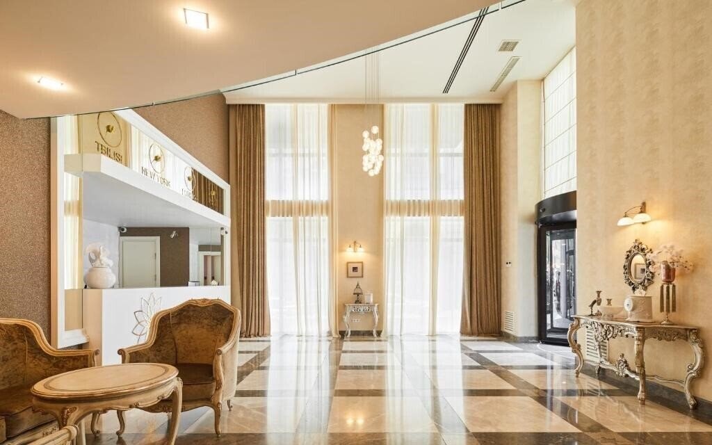 Zdjęcie Gallery Palace 4*