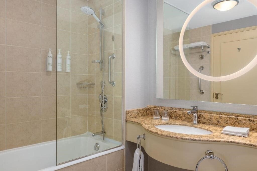 Zdjęcie Courtyard by Marriott 4*