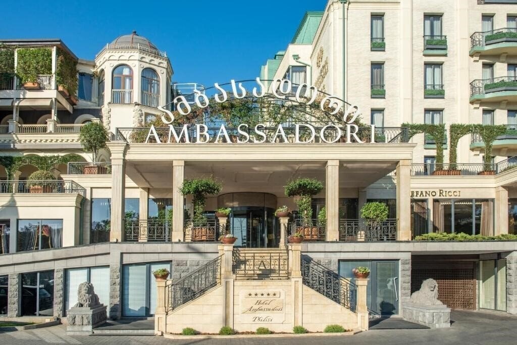 Отель Ambassadori Historical 4*