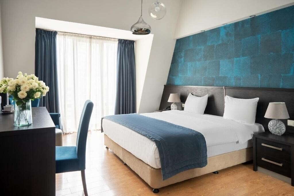Отель Sephia Hotel 4*