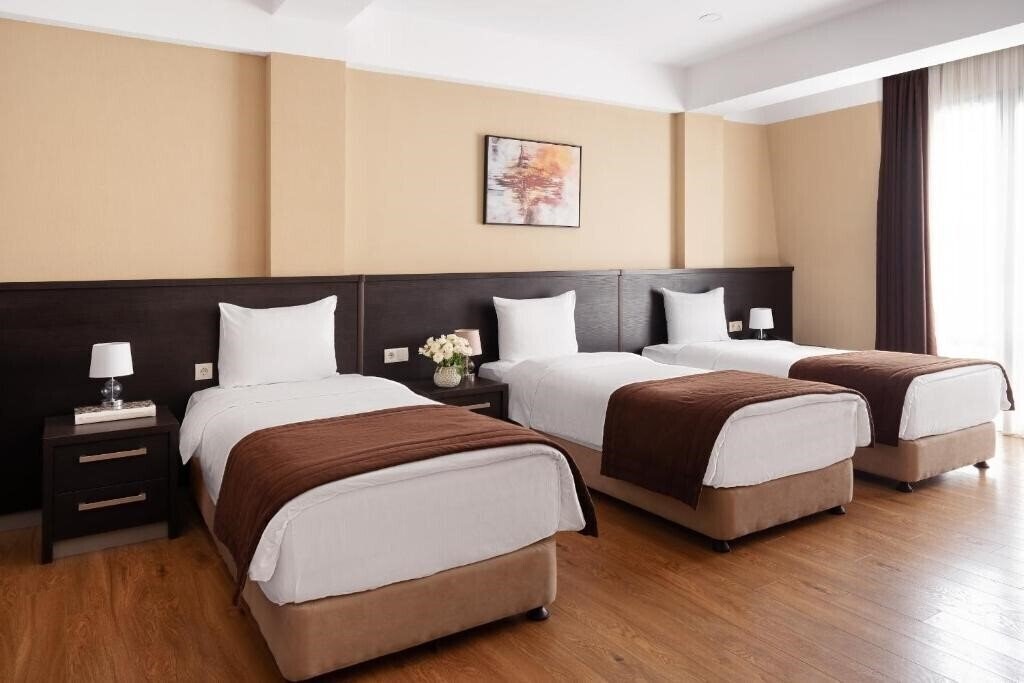 Фото Sephia Hotel 4*