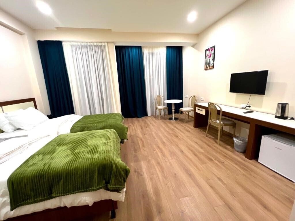 Zdjęcie West Hotel 3*