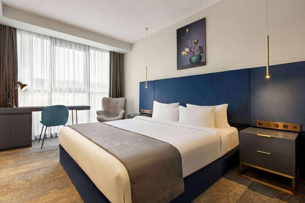 Фотографія Ramada By Wyndham Tbilisi Old City 4*