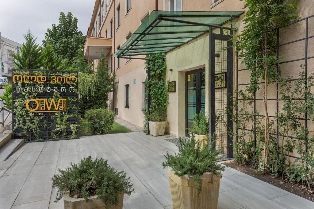 Отель Old Wall Hotel 3*