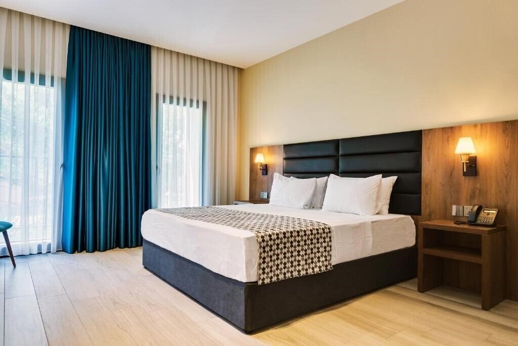 Hotel Eleven Inn Tbilisi 3*