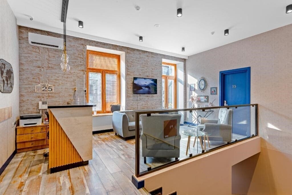 Зображення Monument 1880 4*