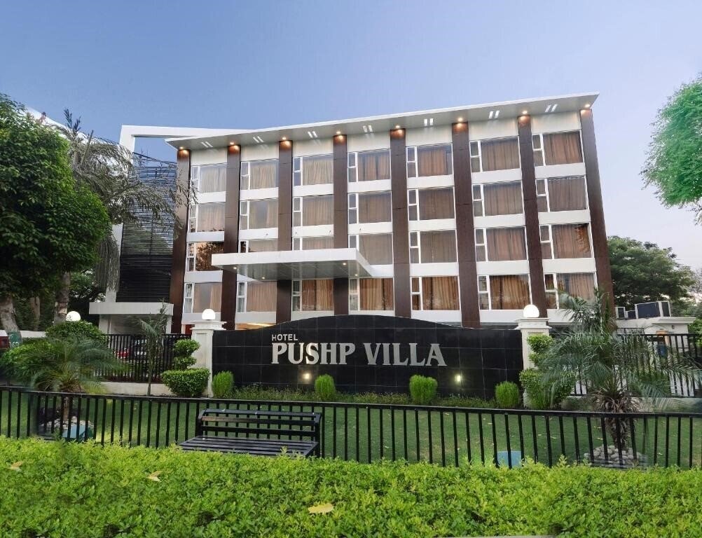 Hotel Pushp Villa 3*