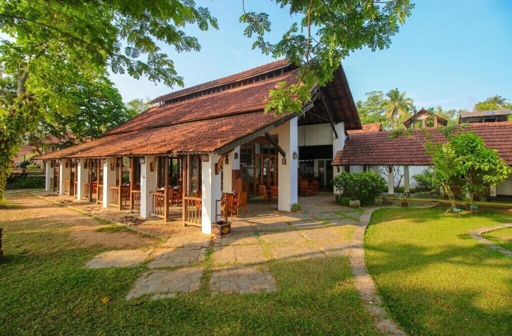 Фото Punnamada Resort 3*