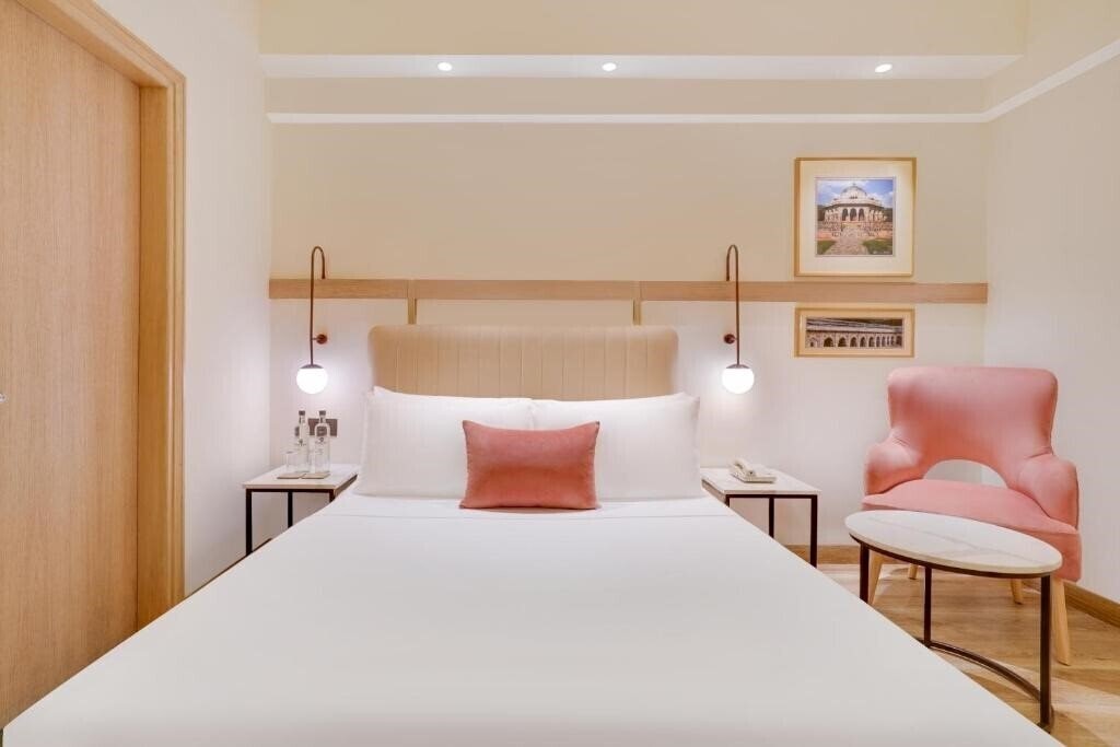 Фото Red Fox Hotel Delhi Aerocity 5*