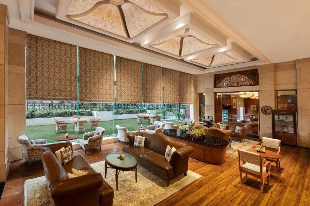 Отель Sheraton New Delhi Hotel 5*